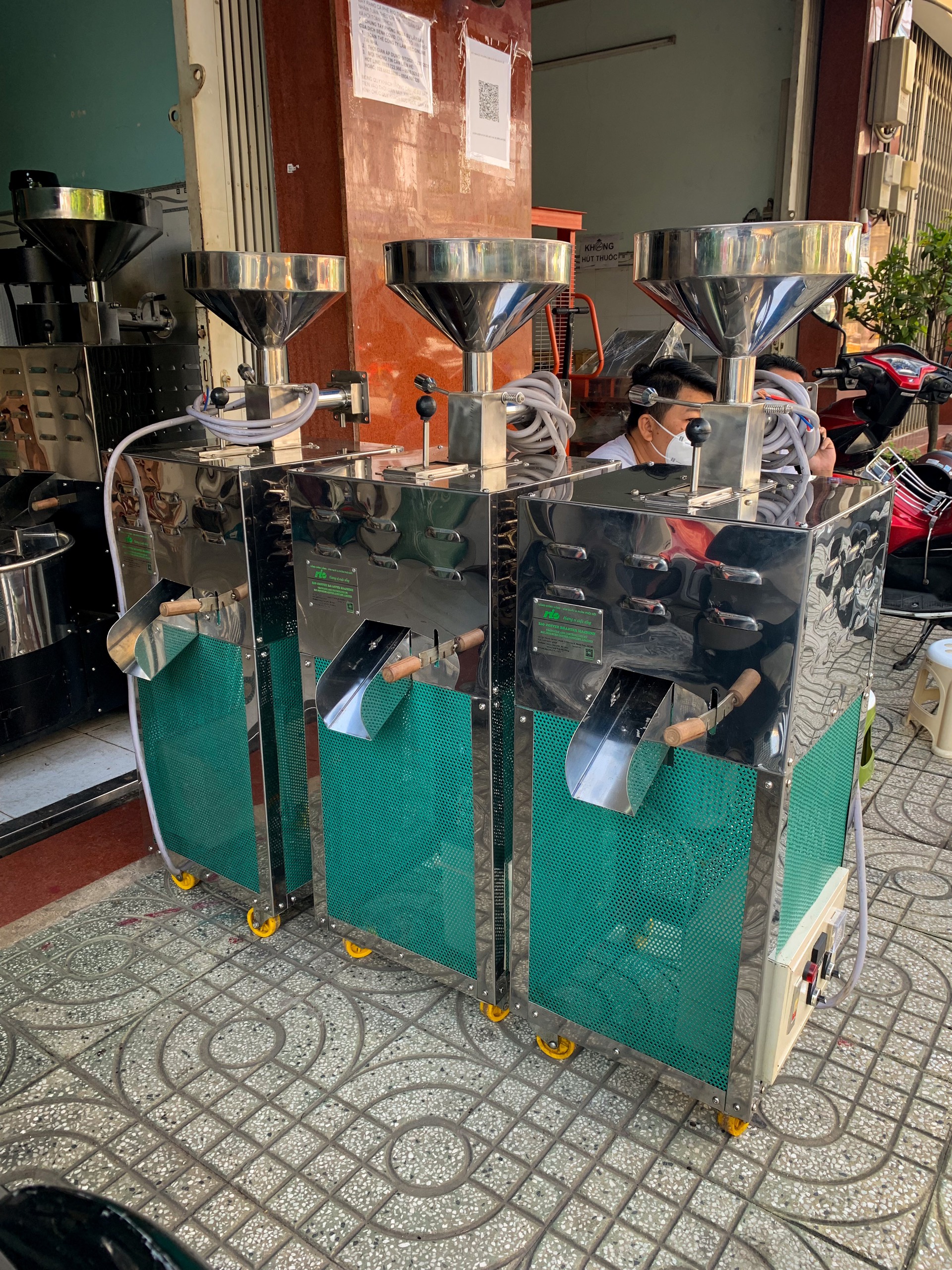 Cơ chế hoạt động của máy rang cà phê trống đứng Rio